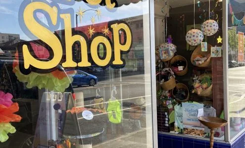 Mugsy’s Pet Supply & Barkery business photo