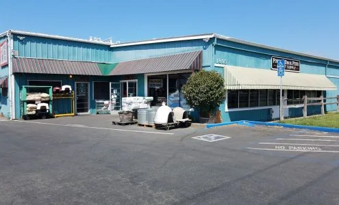 Powell Bros. Feed & Pet Supply business photo